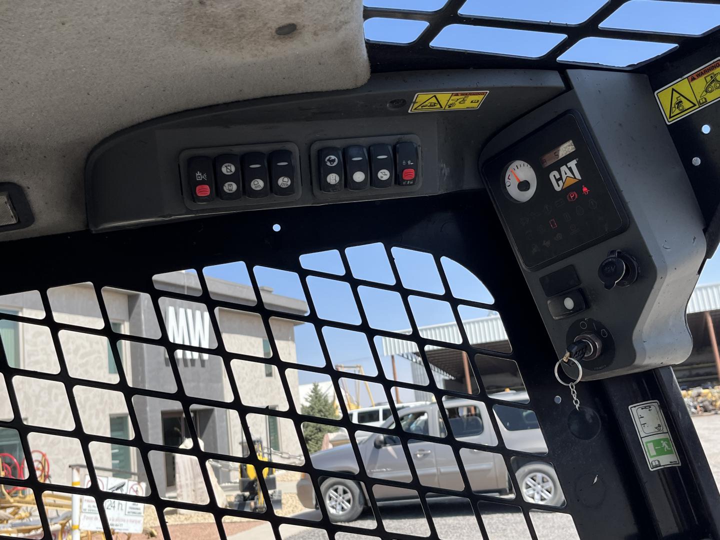 ./imagenes/INVOICE/2019/16920/MINICARGADOR CATERPILLAR 262C2 (14).JPG